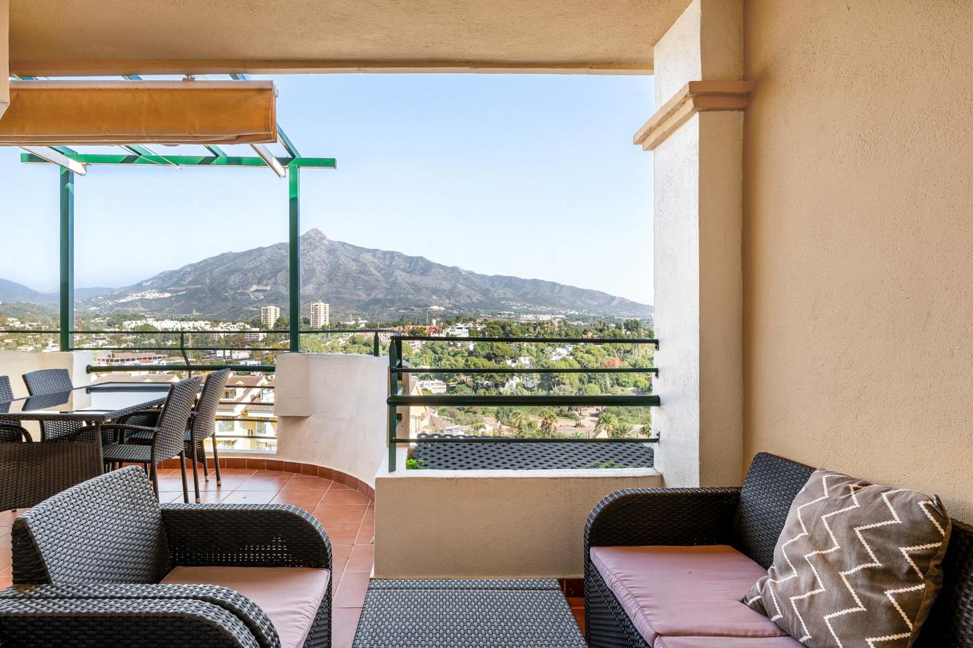 Unmatched Location, Breathtaking Views, Garage Apartment Marbella