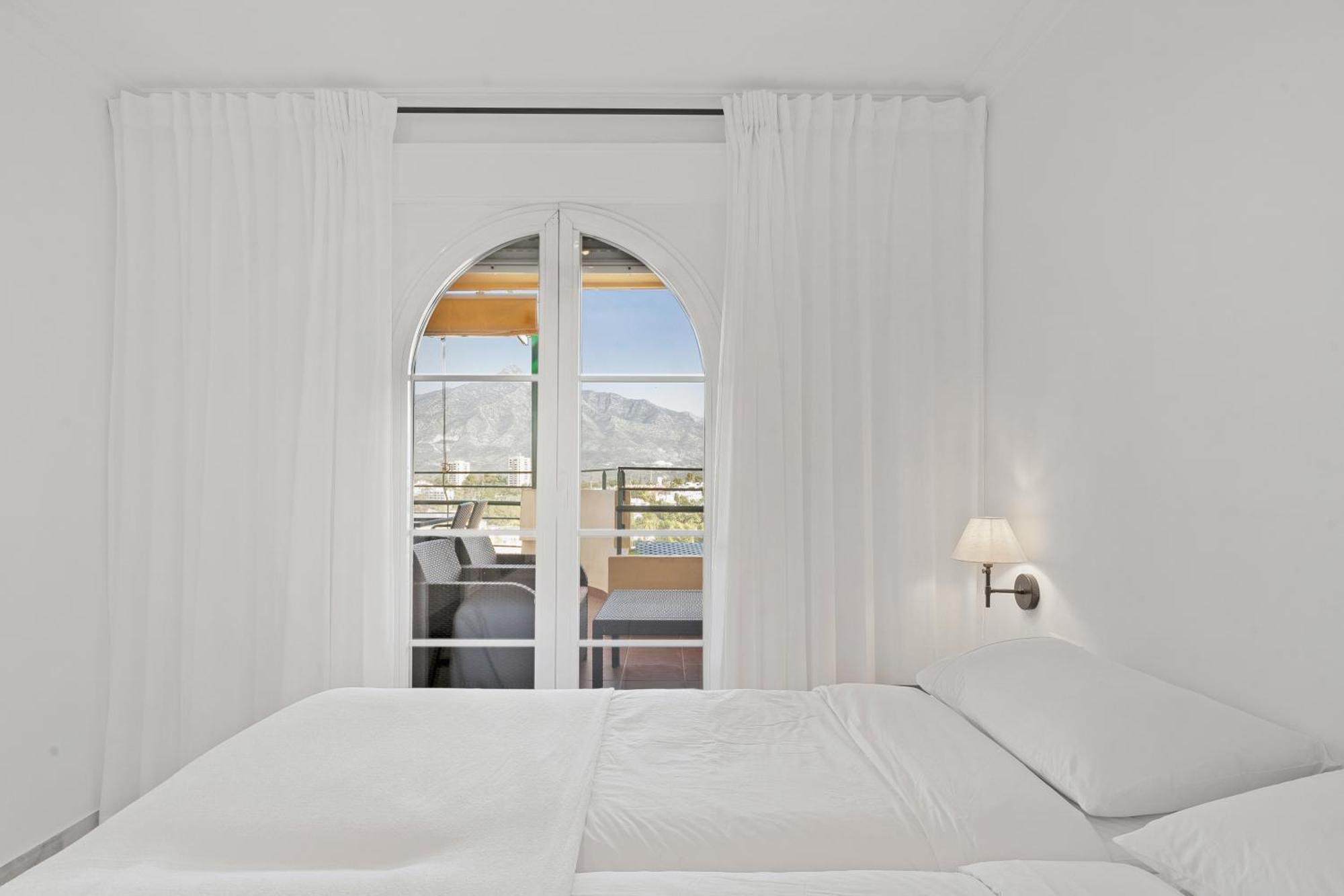 Unmatched Location, Breathtaking Views, Garage Apartment *